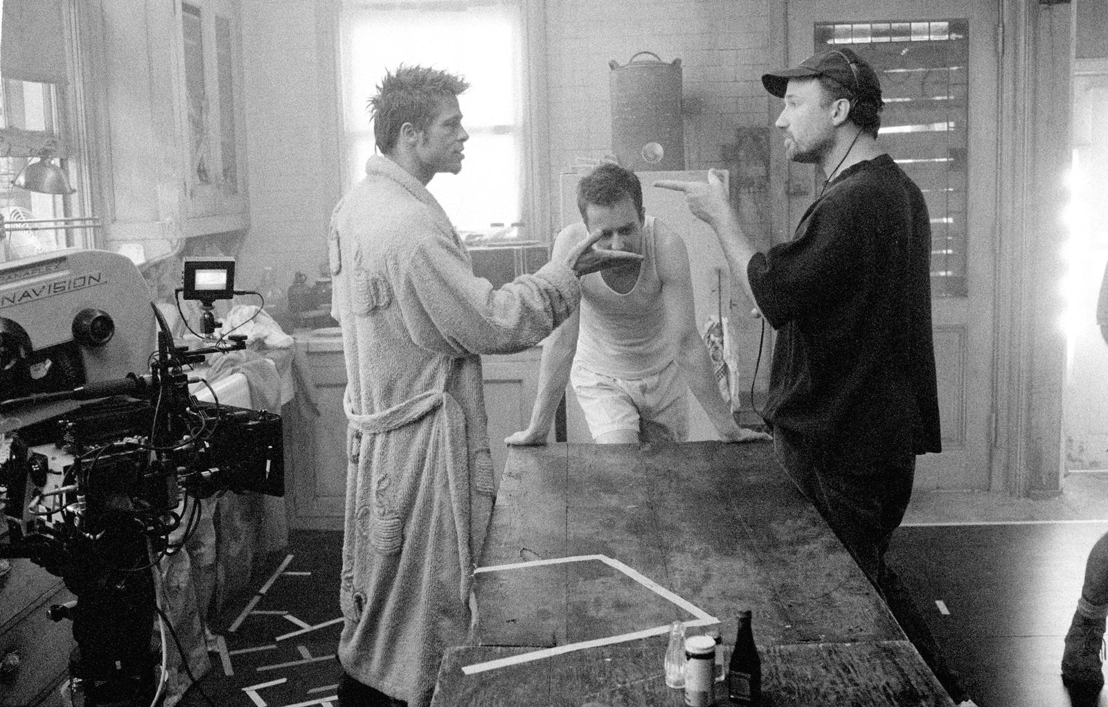 搏击俱乐部原版结局是什么,搏击俱乐部结尾深度解析