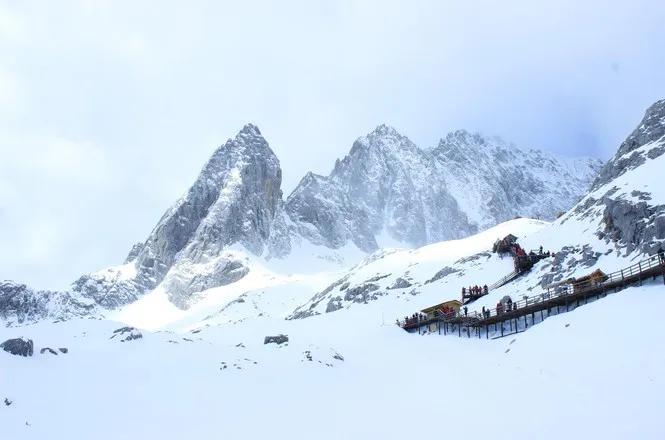 浜戝崡鏃呮父绉熻溅鏀荤暐,绌锋父浜戝崡鏃呮父鏀荤暐