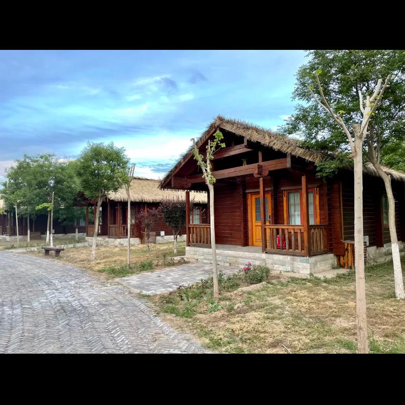 天津房车公园露营基地,一张天幕露营