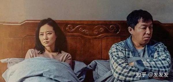 情侣最容易聊出感情的100个话题,适合情侣增加感情的聊天话题