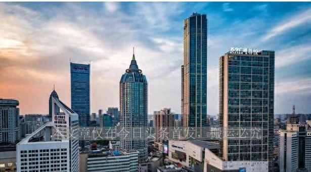 房地产商最新困境,房地产开发商破产债务怎么办