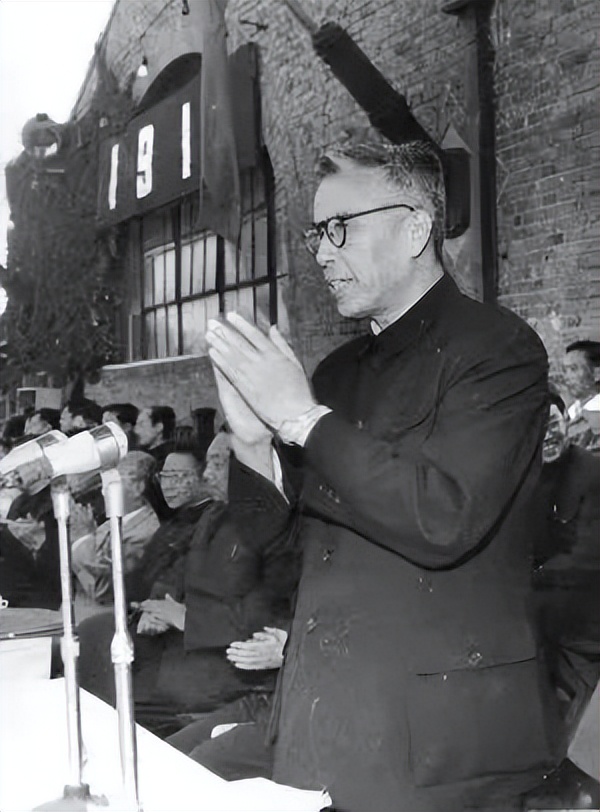 你还相信世上有忠贞不渝的爱情吗,你相信这世界有忠贞不渝的爱情吗