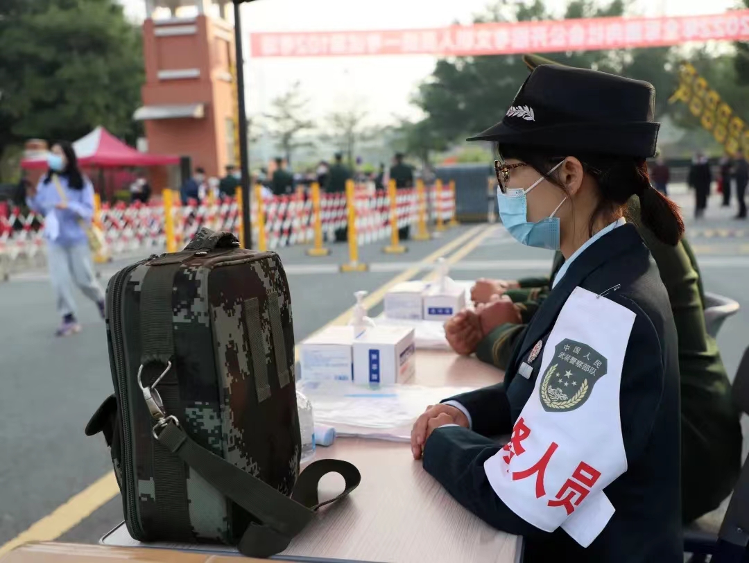 大专普通岗军队文职,军队文职专科刚上岸的薪资