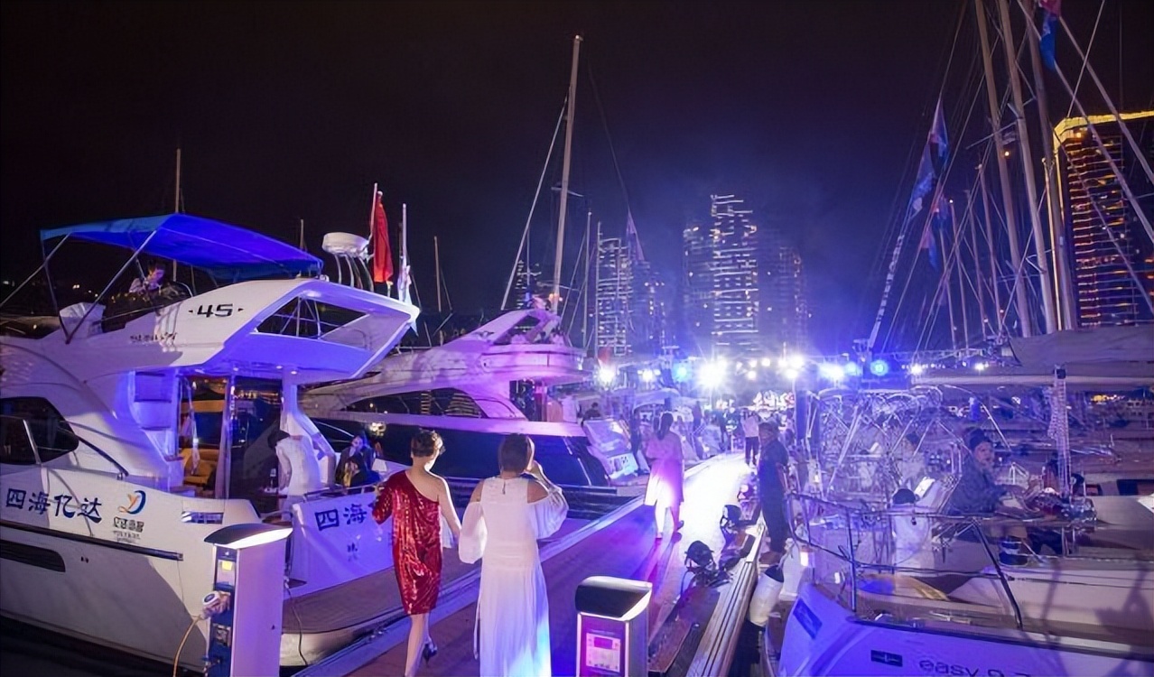 陪睡三天能赚六十万？外围女的生存真相，高薪背后尽是悲凉！