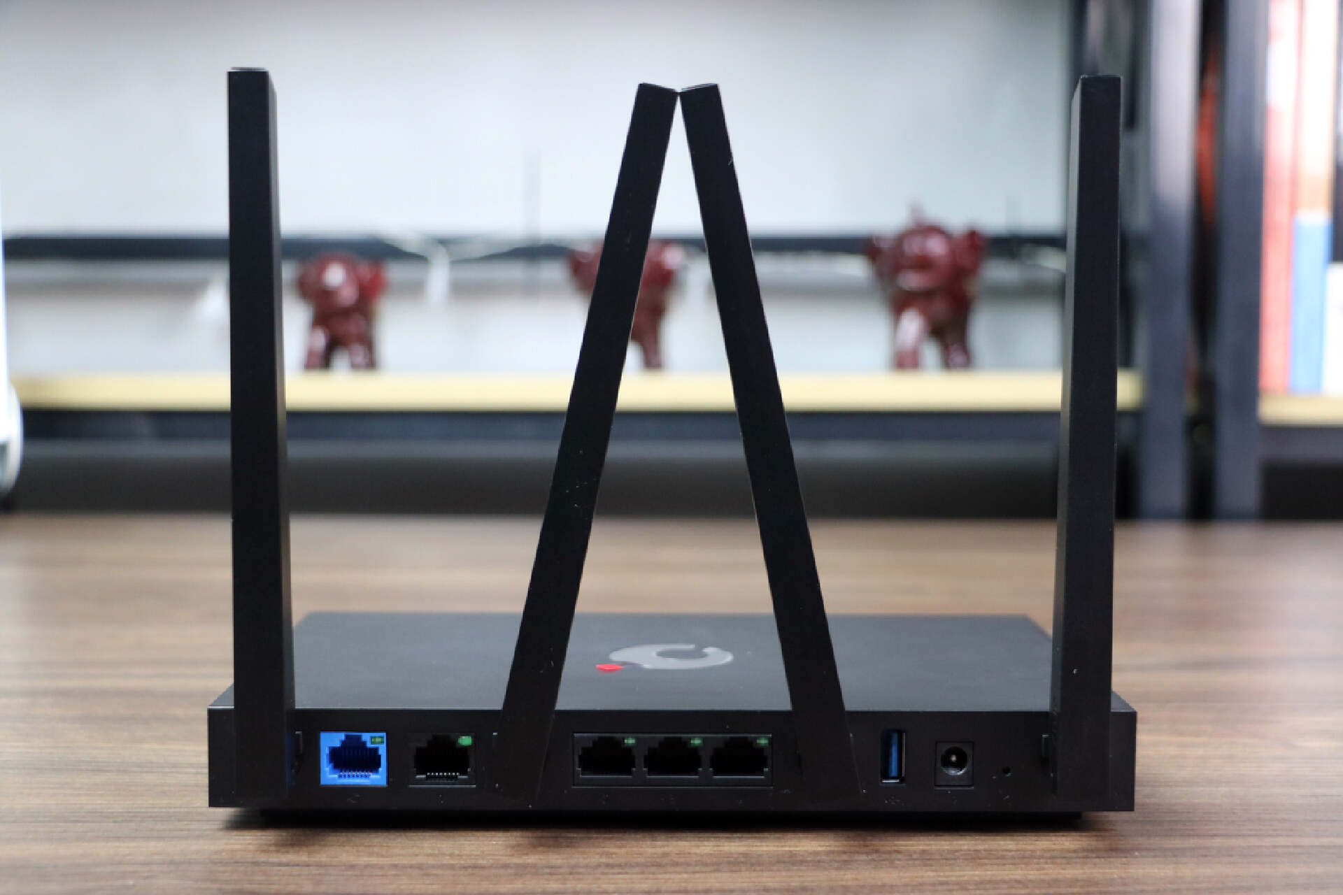 乘上WiFi6快车，家中网速直线飙升，更快、更稳就选贝锐蒲公英X5