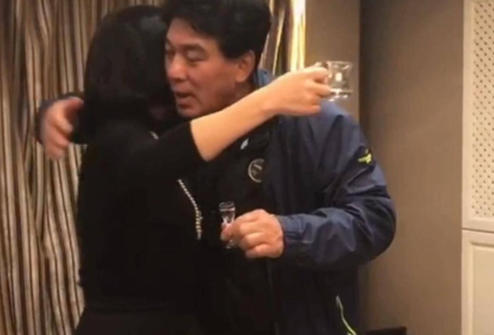 私生活混乱、撒谎成性、批判他人堕落自己，这7位老戏骨令人汗颜