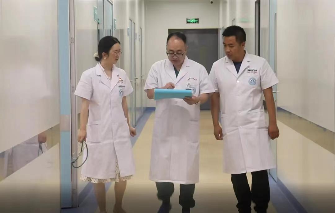 “镜”善“镜”美医者仁心——记天津市蓟州区人民医院“组团式”医疗帮扶专家杨雄