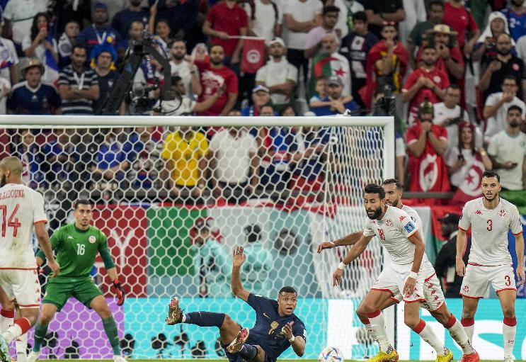 法国队卫冕姆巴佩地位,姆巴佩能不能带领法国队卫冕冠军