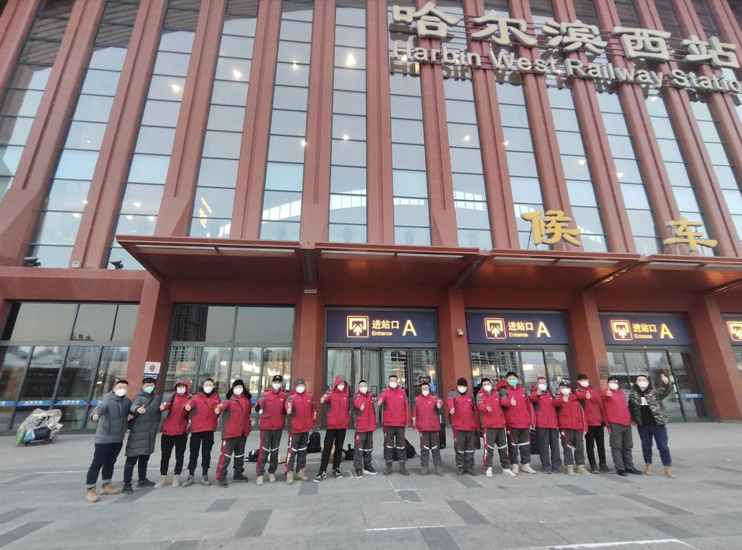 京东调派3000名快递小哥驰援上海,京东增援北京快递配送