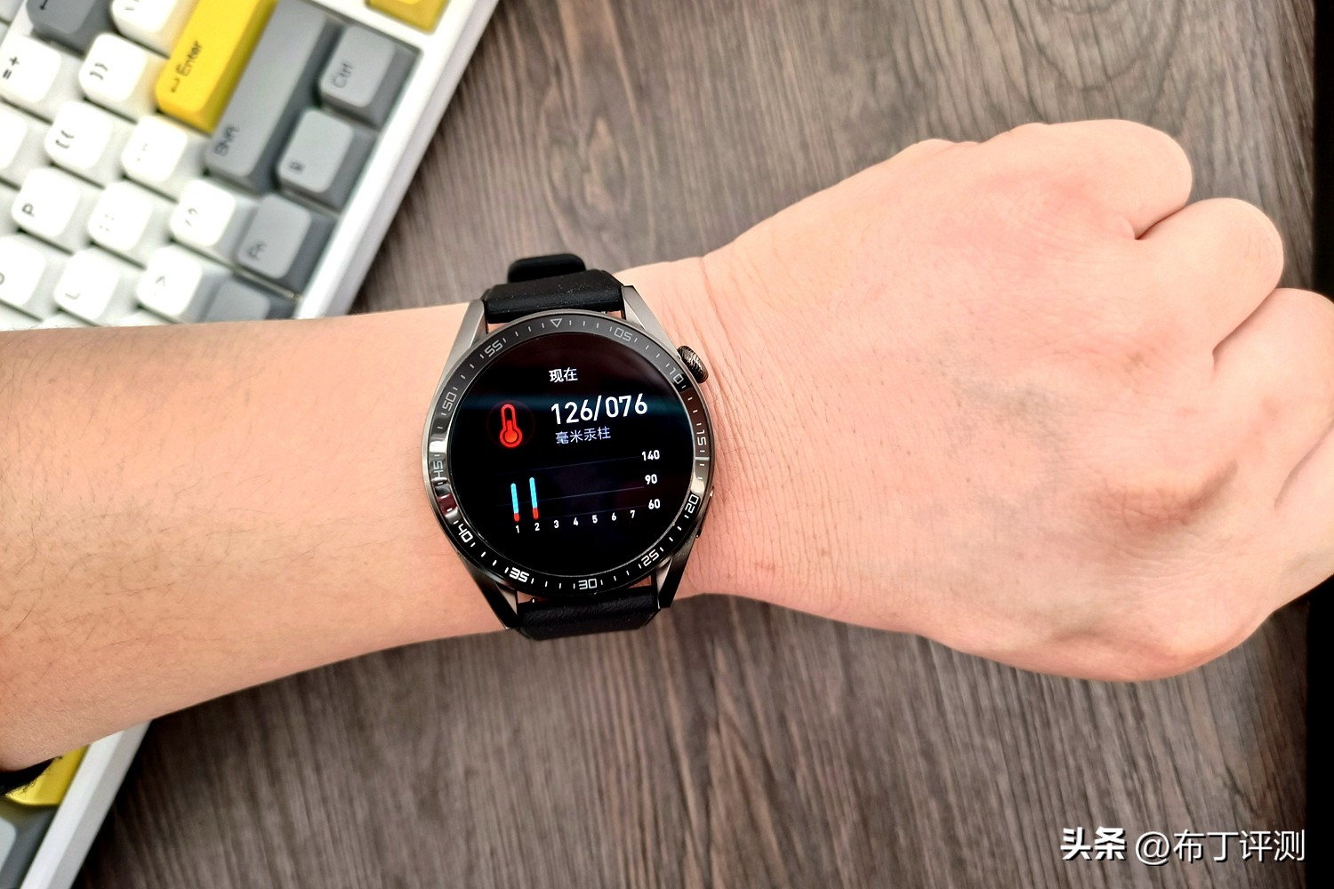 华为手表和荣耀智能手表哪个好,华为手表智能手表