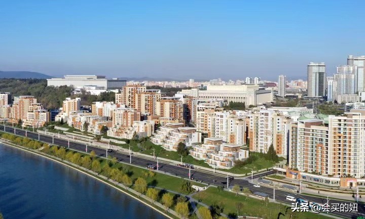 大玻璃和小玻璃哪种好,新型大玻璃应该注意些什么