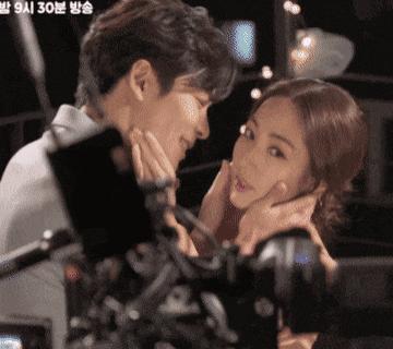 害羞预警！韩国女演员吻戏匠人非她莫属