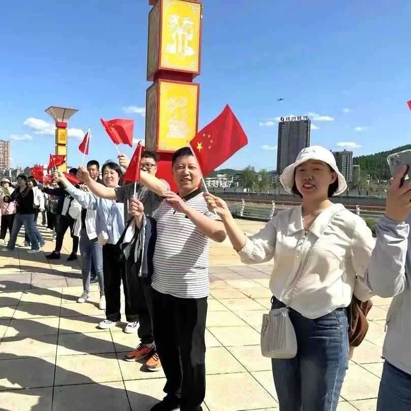 辽宁第十三届运动会火炬传递,辽宁省第十四届运动会火炬什么样