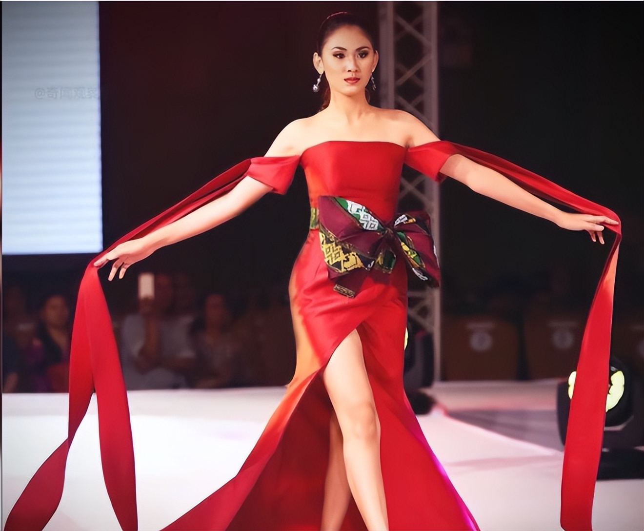 2021年，菲律宾空姐与十一名男性狂欢后离奇死亡，真相到底是什么