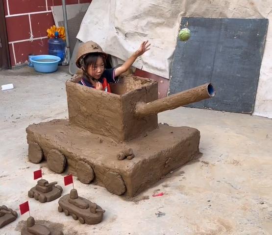 农村女孩徒手抓蛤蟆,农村抓蛤蟆姑娘