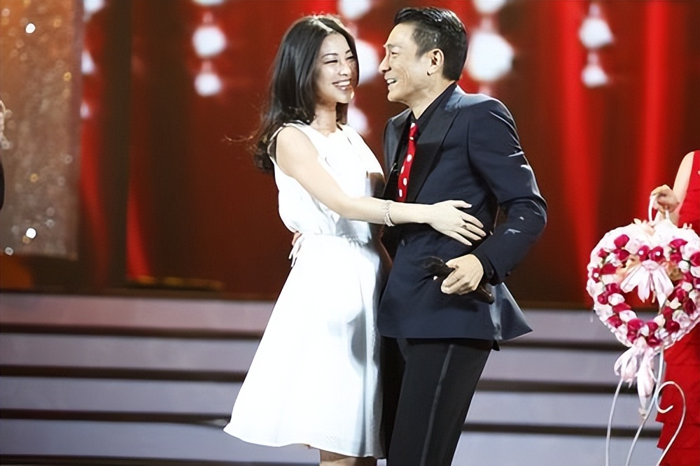 朱珠：迷倒世界顶级富豪，收服“帮派最狂太子”，却下嫁美术老师