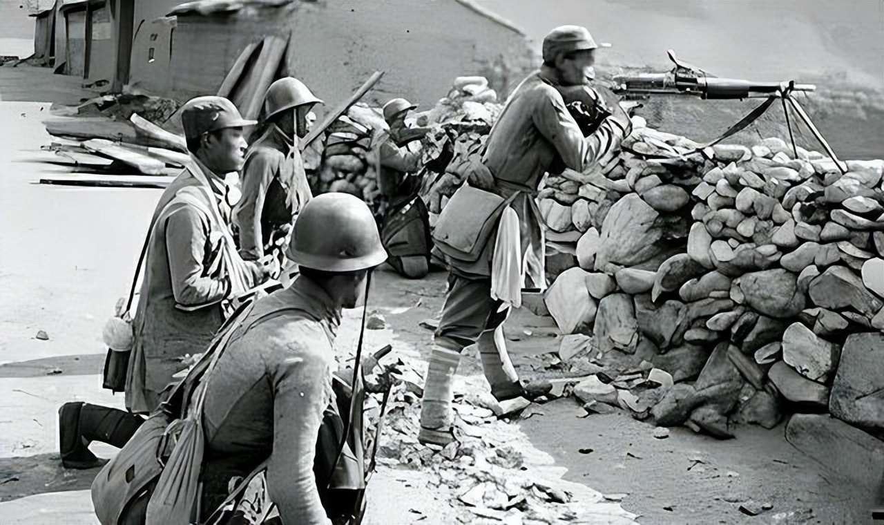 1949年，蒋介石退守台湾，是谁在背后出的主意？又为何会选定台湾