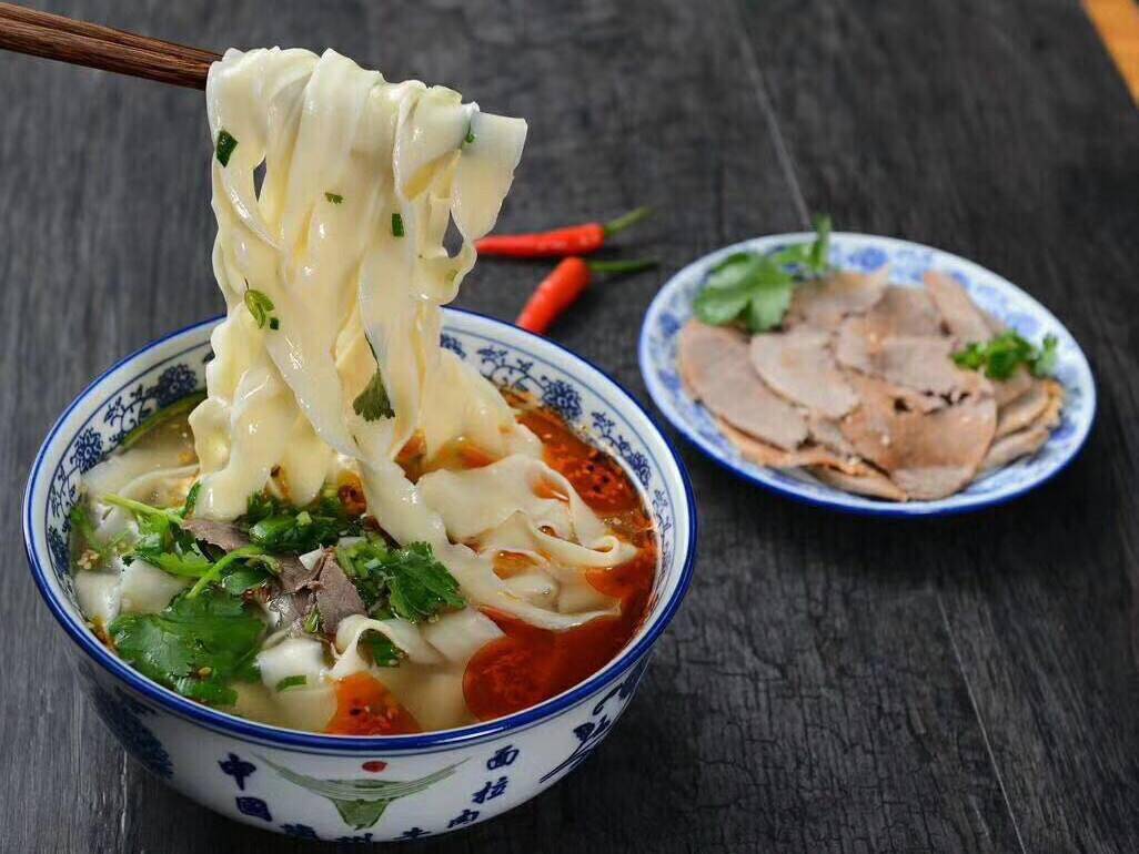 土碱面和碱面有什么区别,做面条放碱面有什么作用