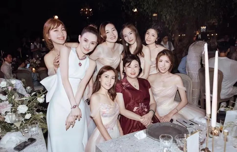 何超莲上亿珠宝,何超莲全球独一件珠宝