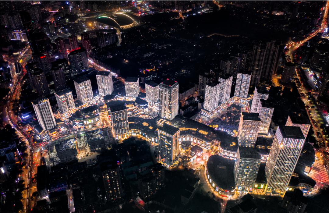 兄弟暗战：龙湖重庆天街谁是谁的对手