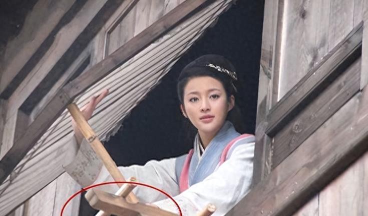 影视剧中各种奇葩穿帮,电视剧爆笑穿帮镜头看一次笑一次