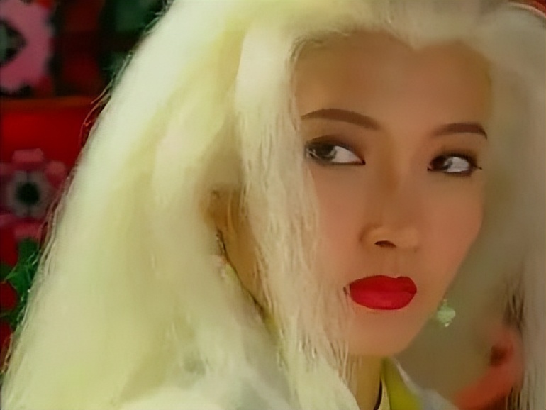 练霓裳一夜白发几个版本,练霓裳扮演玉罗刹