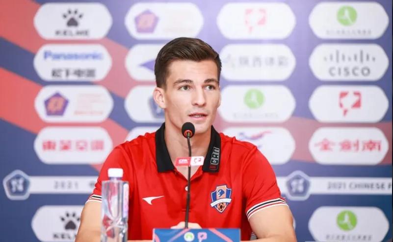 2024年中超青岛海牛引援,青岛海牛2比0梅州客家外援