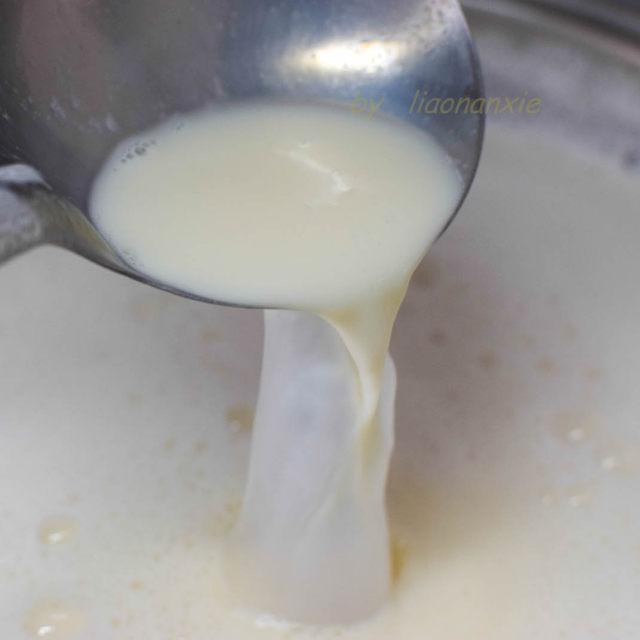 自制鸡蛋豆腐网红做法,自制大豆腐的家常做法