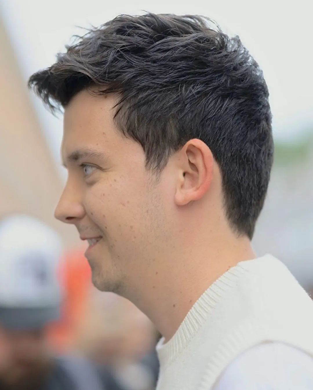 他出演《性教育》四年，颜值悄悄变残，网友叹一胖毁所有