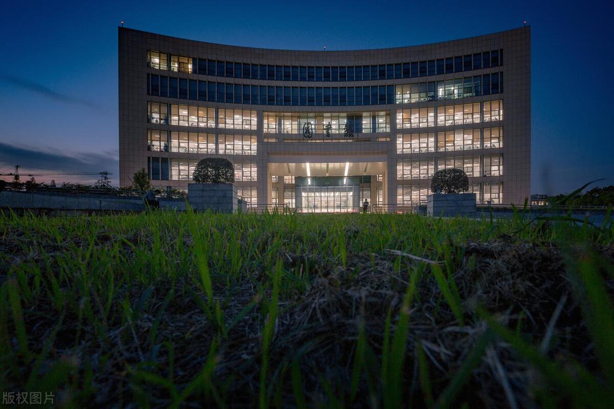 高考必读中国大学最新排名解读,高考最值得去的大学排行榜