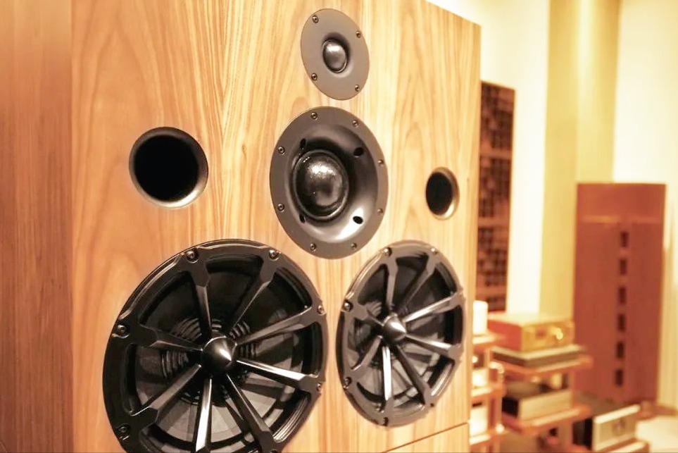 鑻卞浗grahamvotumax鏃楄埌闊崇,璐垫兜钀藉湴闊崇