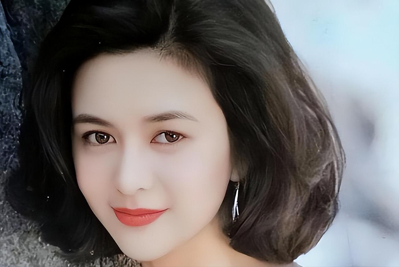 关之琳：背了那么多年高尔夫球的黑锅，如今被刘銮雄给澄清了