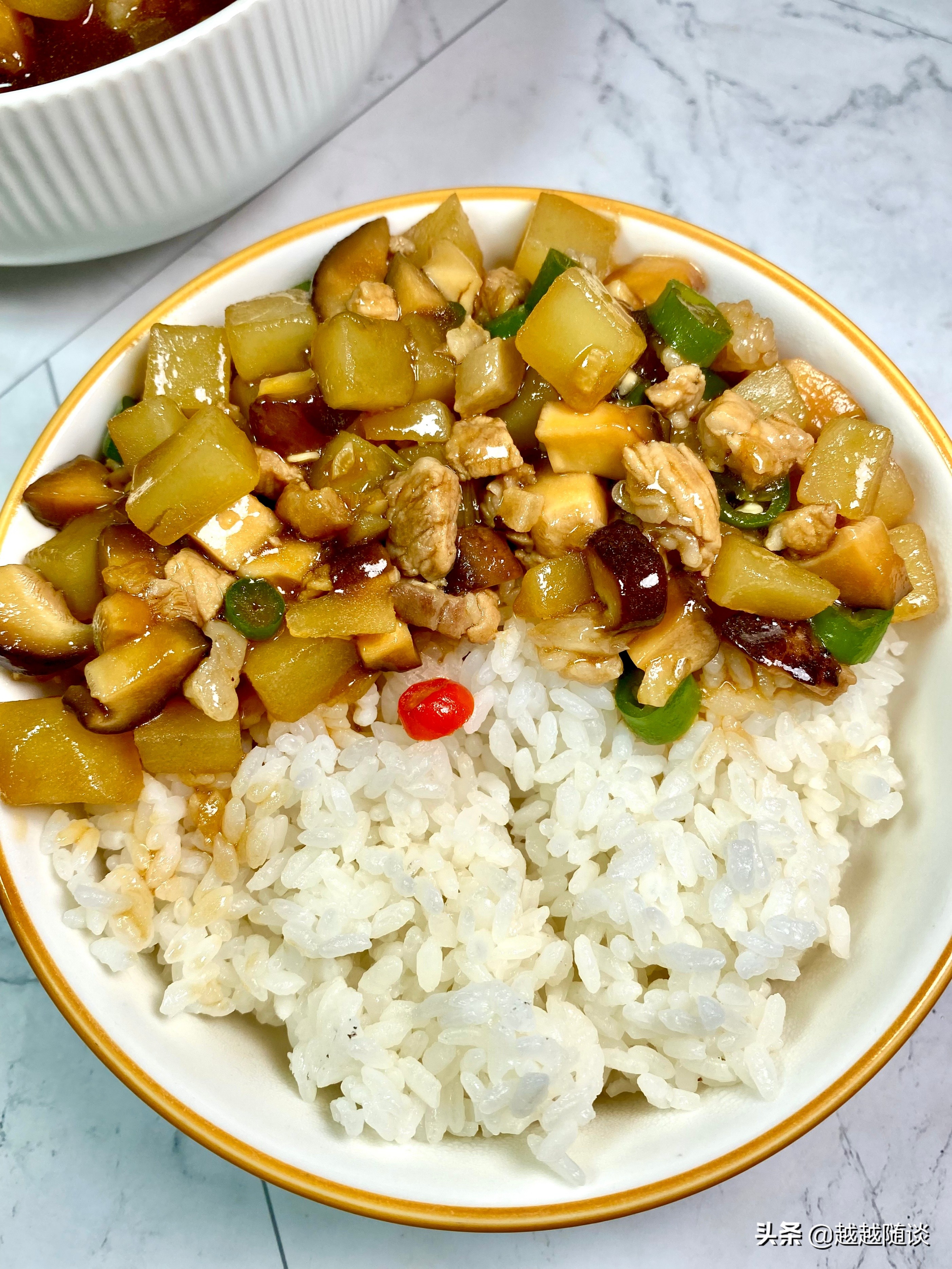 土豆这样吃超级简单又下饭不加肉,土豆这样做营养又好吃你学会了吗