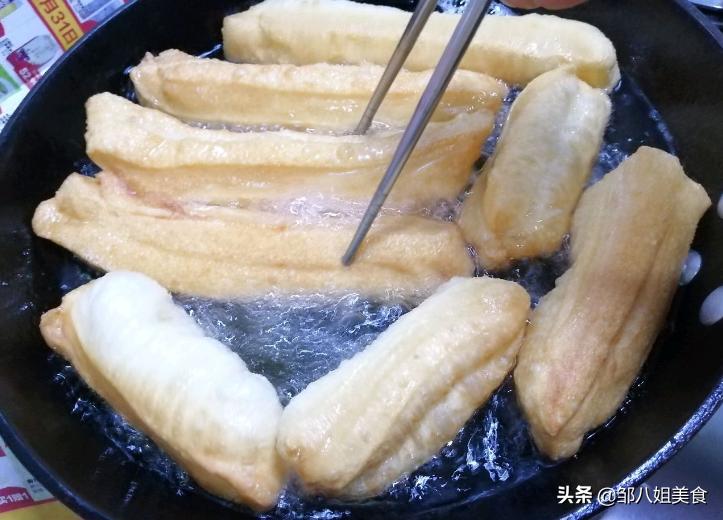 炸油条要怎么发面才能炸出油条来,油条怎么炸才酥脆又蓬松