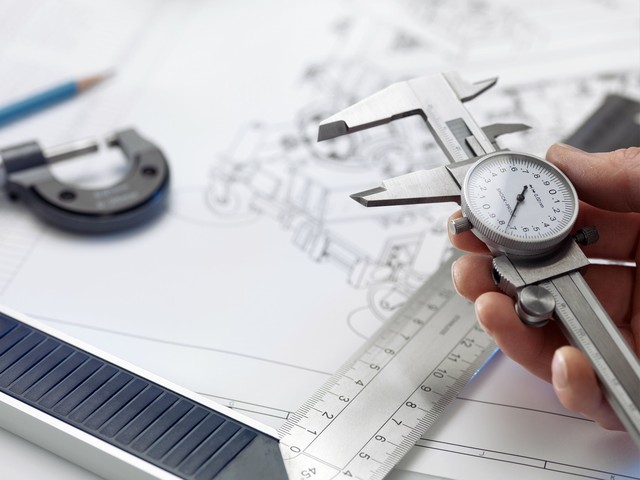 外径千分尺的使用和读数教学视频,外径千分尺400到500怎么用