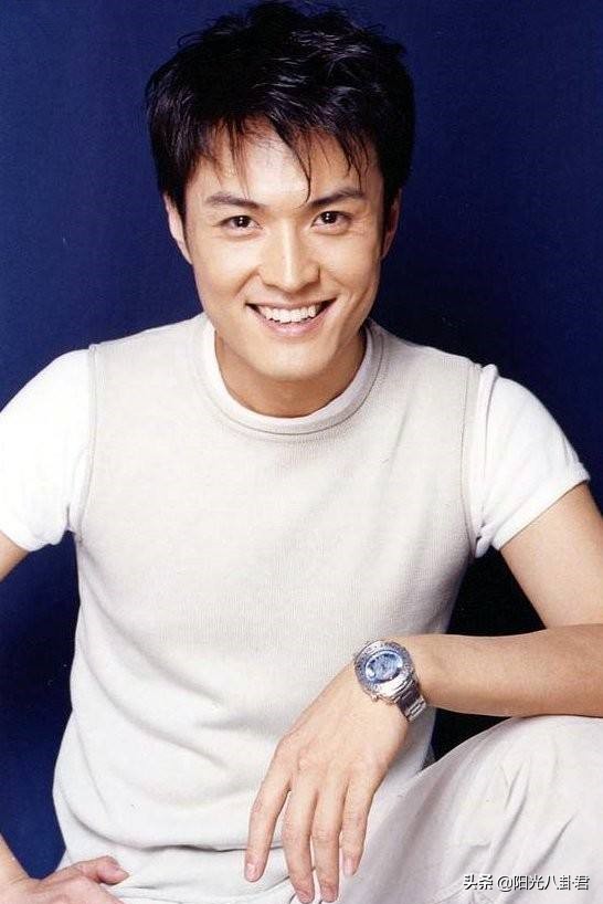 为人低调的6位男星,表面低调实则家世显赫的10位男星