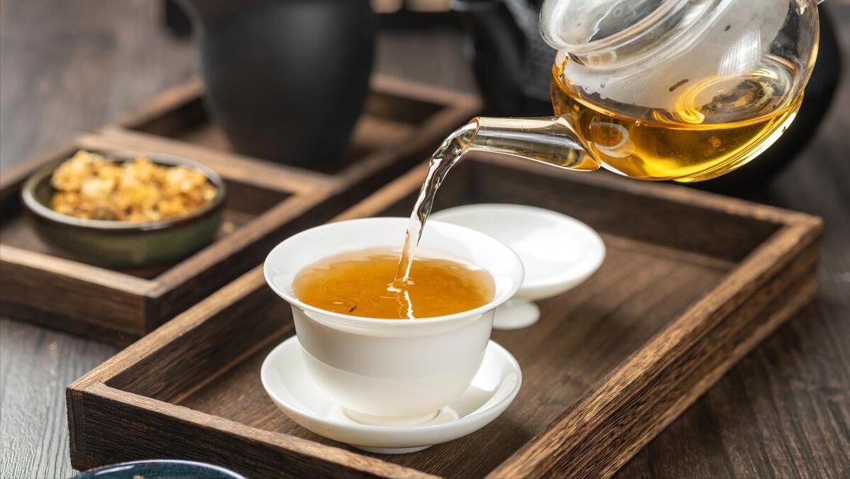 明日端午节,提醒老年人多吃“2豆”,多喝“4茶”,解疲劳更健康