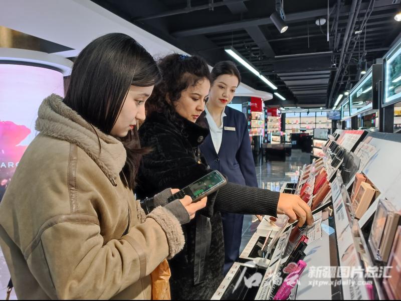 线上下单实体店体验,线上商城线下体验店