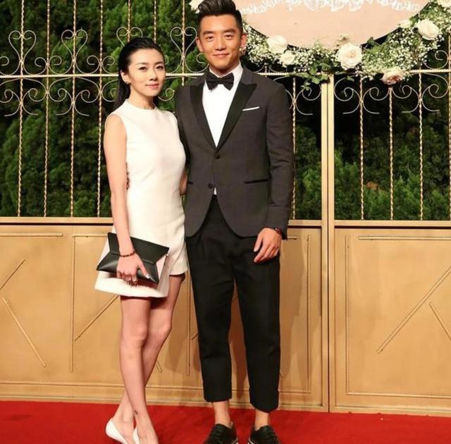 黄晓明Angelababy离婚，回顾两人世纪婚礼嘉宾现状，有7对离婚