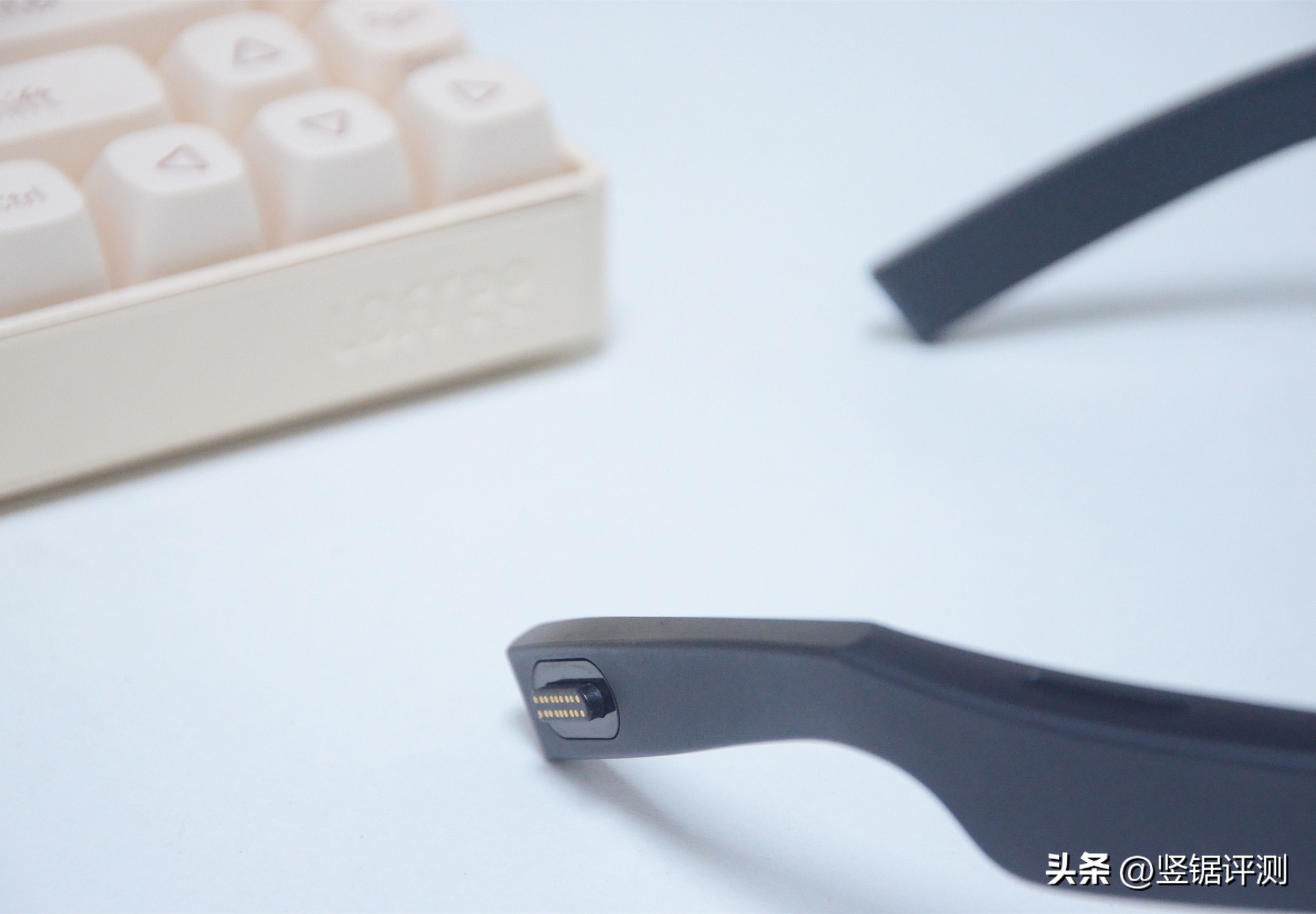 雷鸟air1sar眼镜,雷鸟智能眼镜air1s使用方法