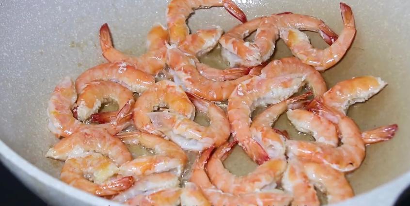 这才是大虾最过瘾的吃法真香,油焖大虾香酥鲜嫩大人小孩都爱吃