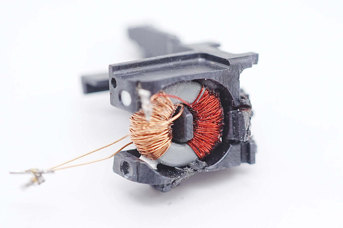 苹果原装20w快充一个小时充电50%,苹果原装快充20w充14pm要充多久