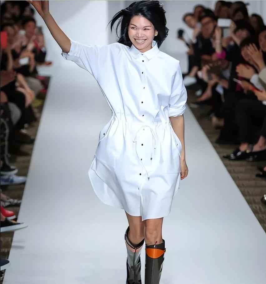 国际名模吕燕个人资料,国际超模吕燕的成长史