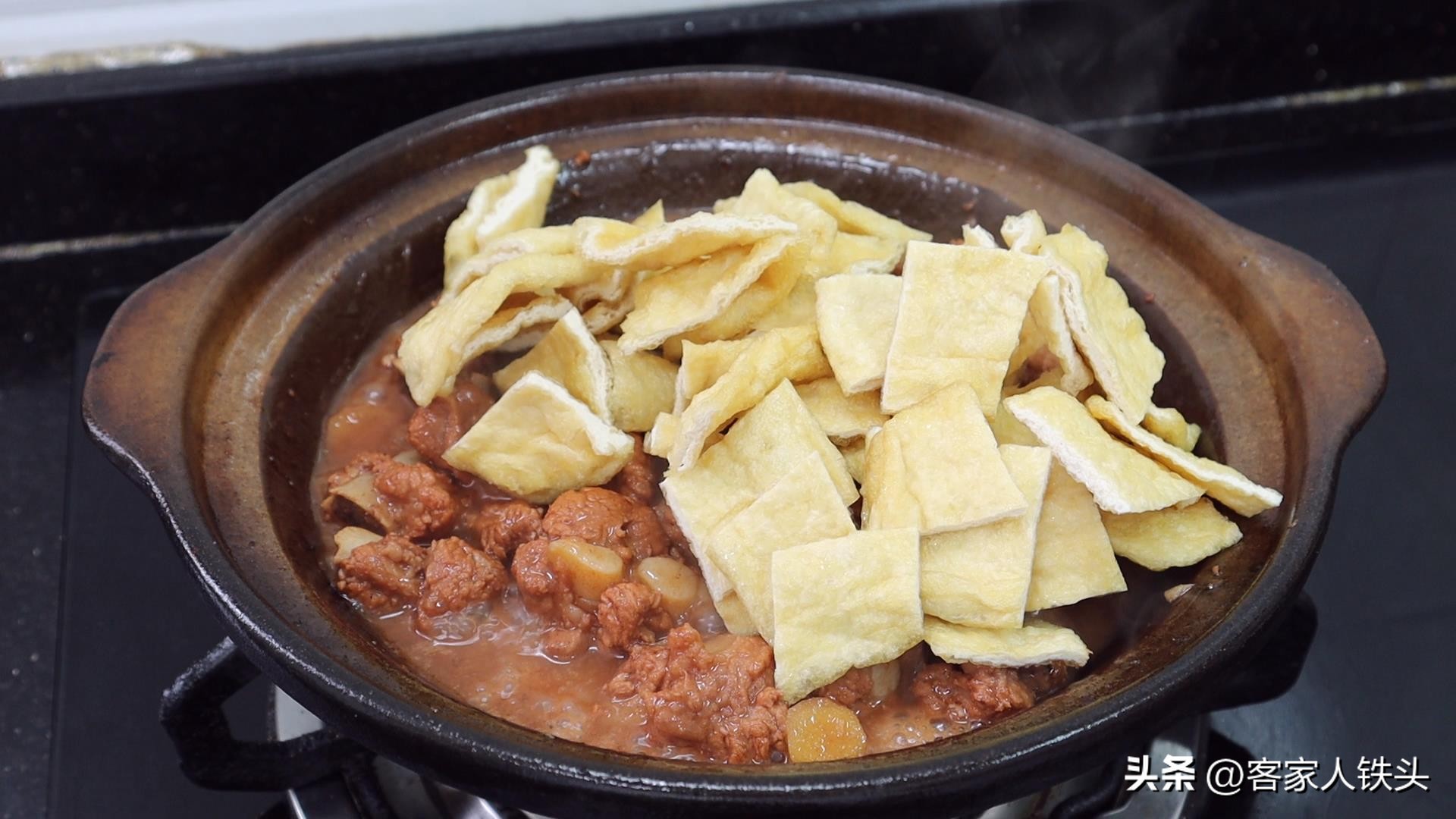 广式砂锅排骨汤煲做法,经典排骨煲