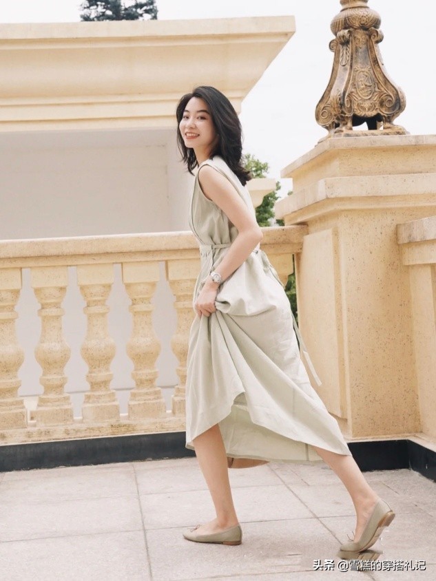 小白鞋马丁靴,小白鞋马丁靴圆头