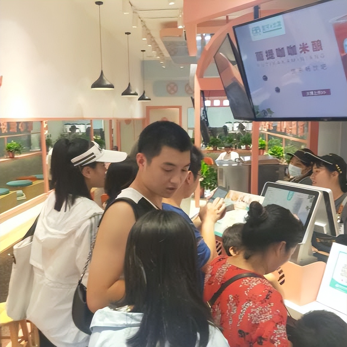 开奶茶店品种多记不住配方怎么办,开奶茶店正确的位置适合哪里