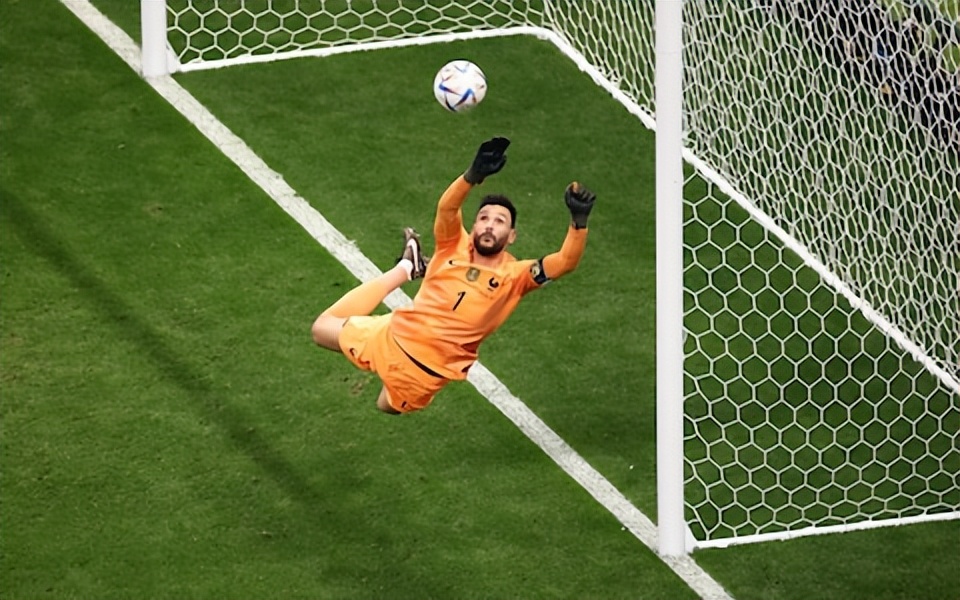 凯恩世界杯射丢点球回应,英格兰被淘汰痛哭图片