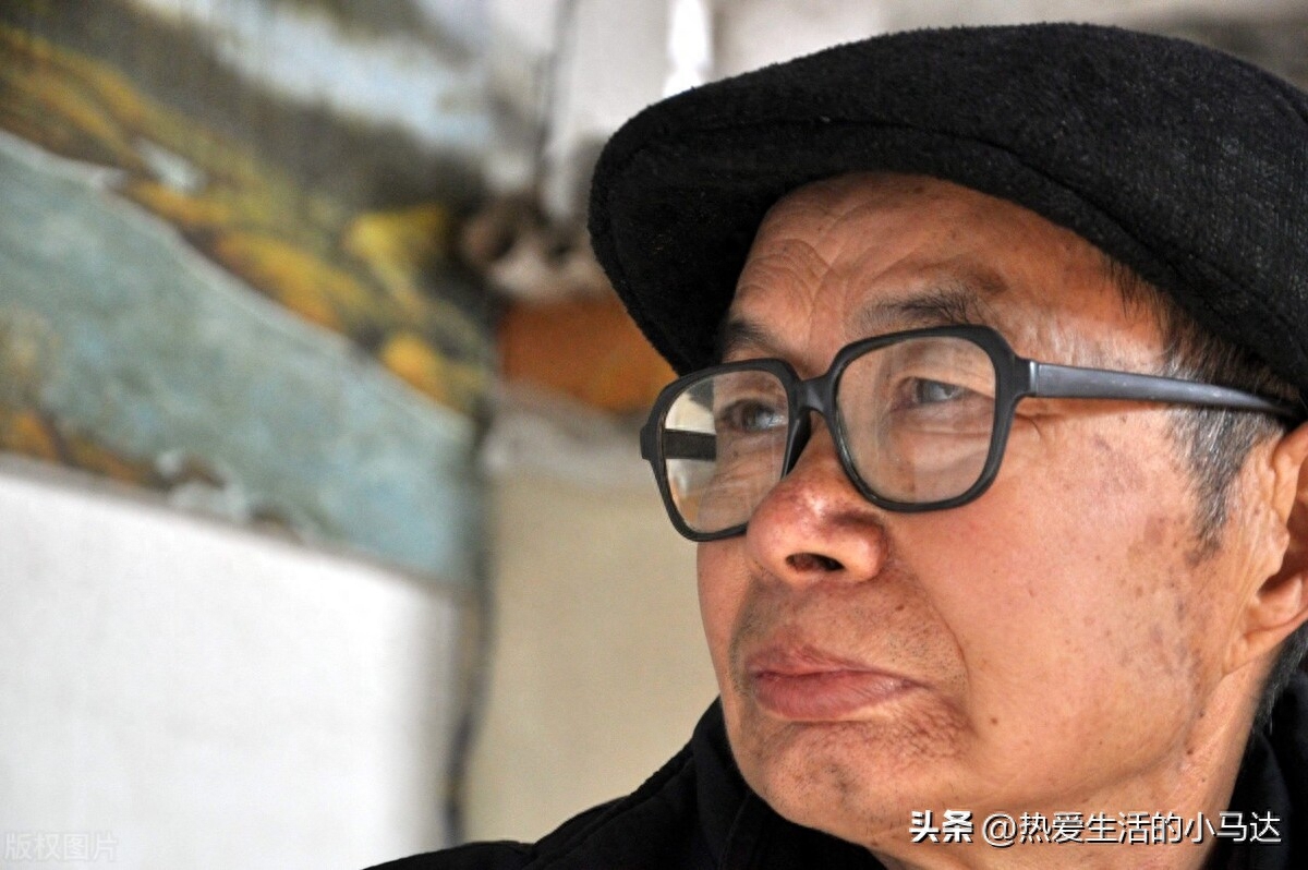 一女士300万炒股亏到只剩3万,女子投资230万炒股