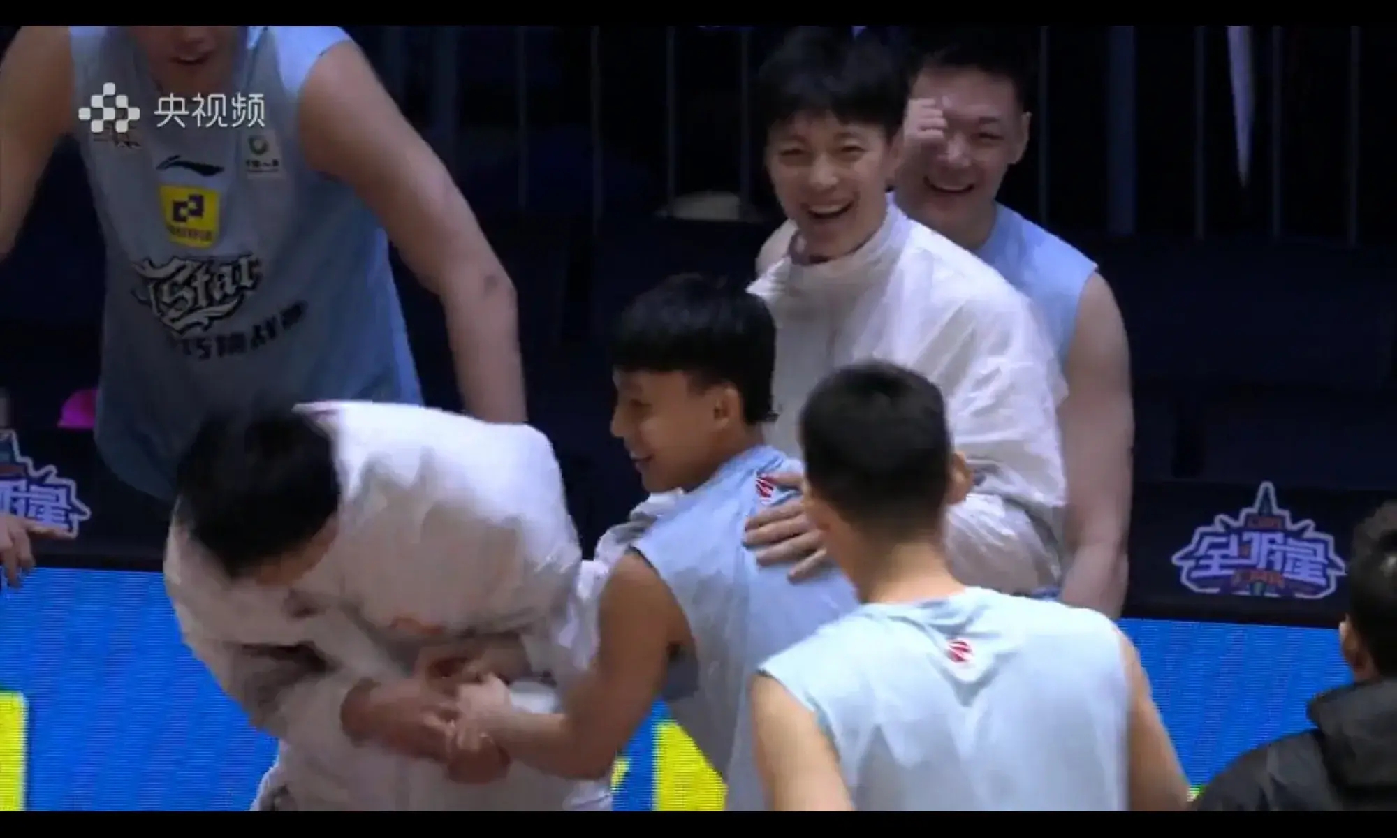 广东队消息！徐杰今晚冲击冠军内线新星砍10+5+1朱芳雨将接受核查