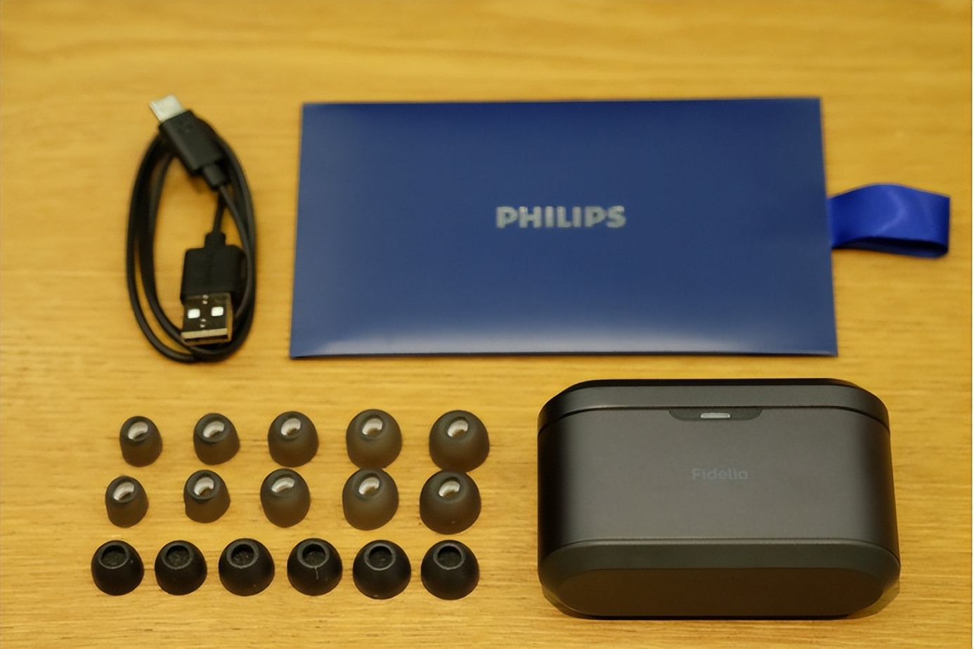 飞利浦真无线蓝牙耳机tat1205黑色,真无线耳机效果好吗